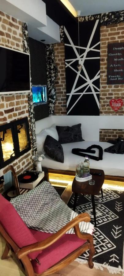 Studio Apartman Black & White Centar Sarajevo Free Parking Exterior photo
